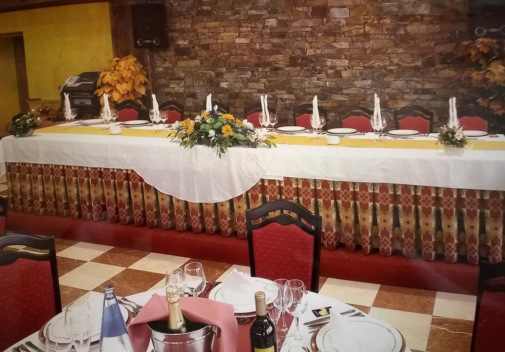 Aph Infanta Mercedes La Bañeza Zimmer foto